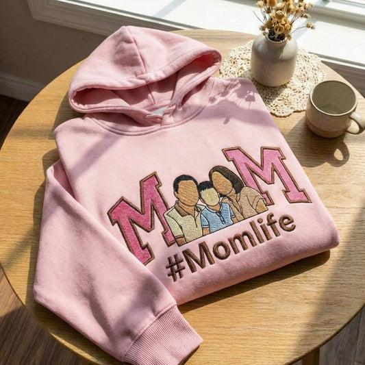 Áo hoodie thêu hình gia đình tặng mẹ lấy cảm hứng từ ảnh thật gia đình, quà tặng mẹ và tặng vợ mọi dịp, đa dạng thiết kế và vị trí thêu, được chọn kiểu áo