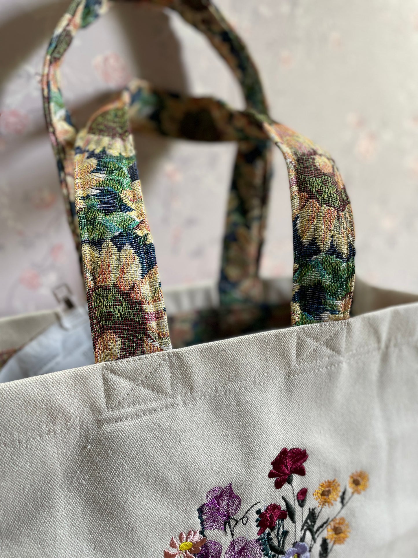 Túi " Em Tote" đổi mặt sử dụng 2 phong cách 35x38cm