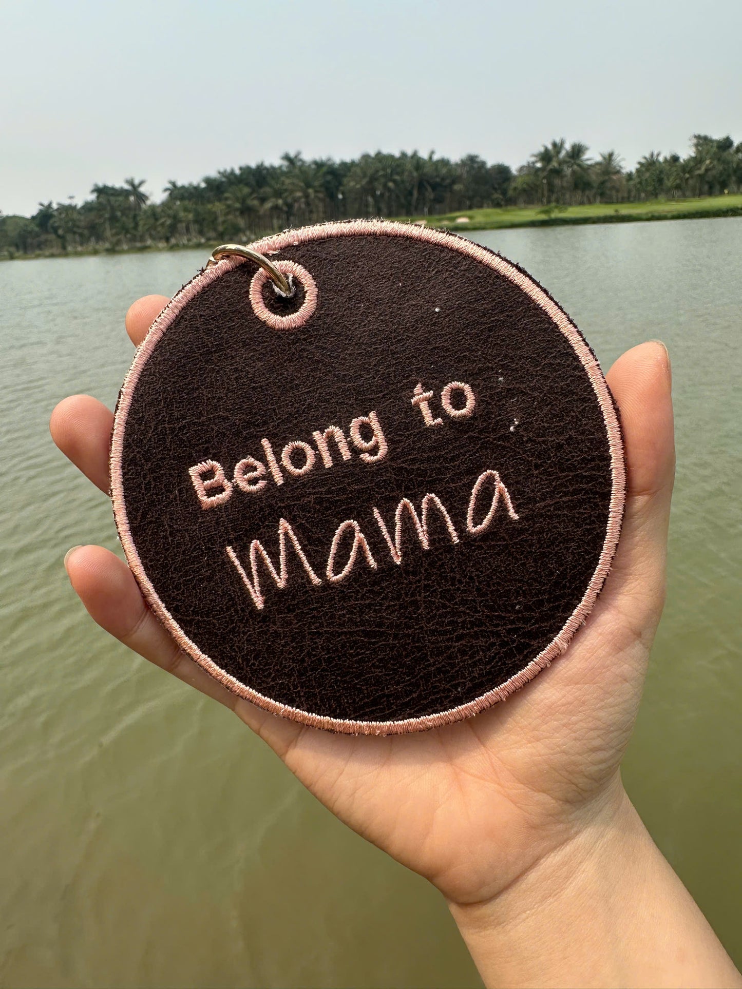 Móc khóa da thêu thú cưng theo hình yêu cầu ( 10*10cm)