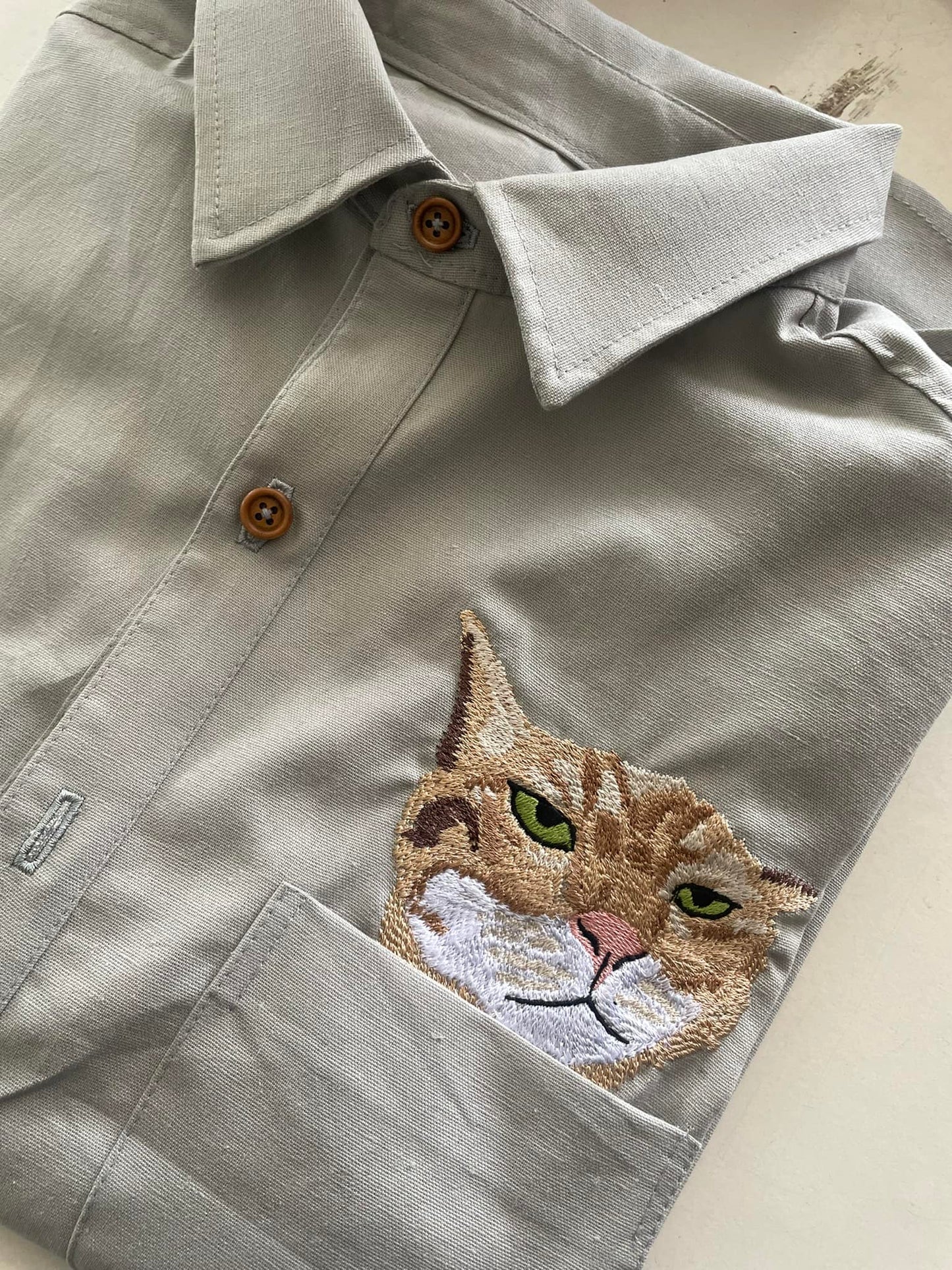 Áo sơ mi vải linen mèo bỏ túi thiết kế riêng