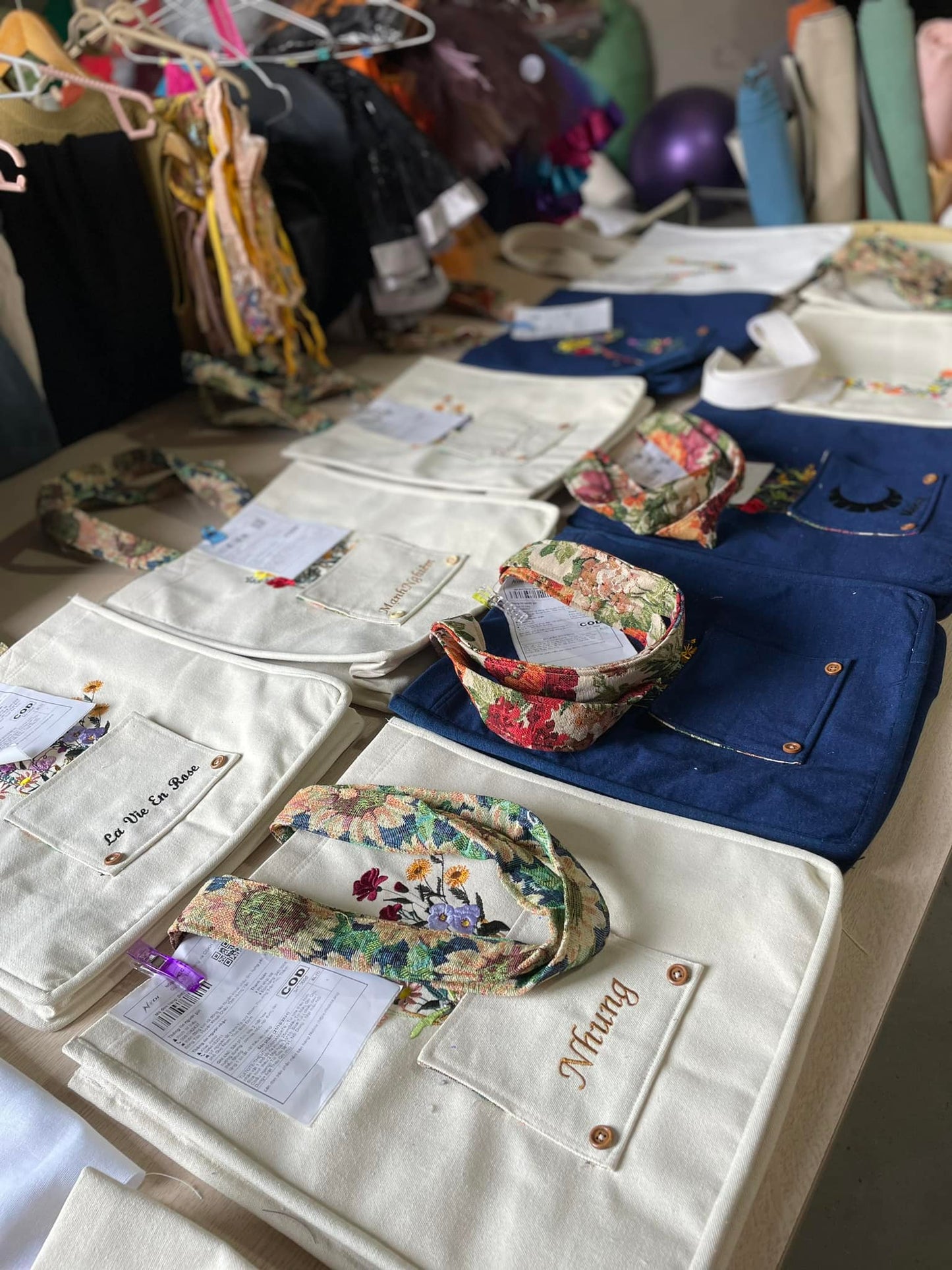 Túi " Em Tote" đổi mặt sử dụng 2 phong cách 35x38cm