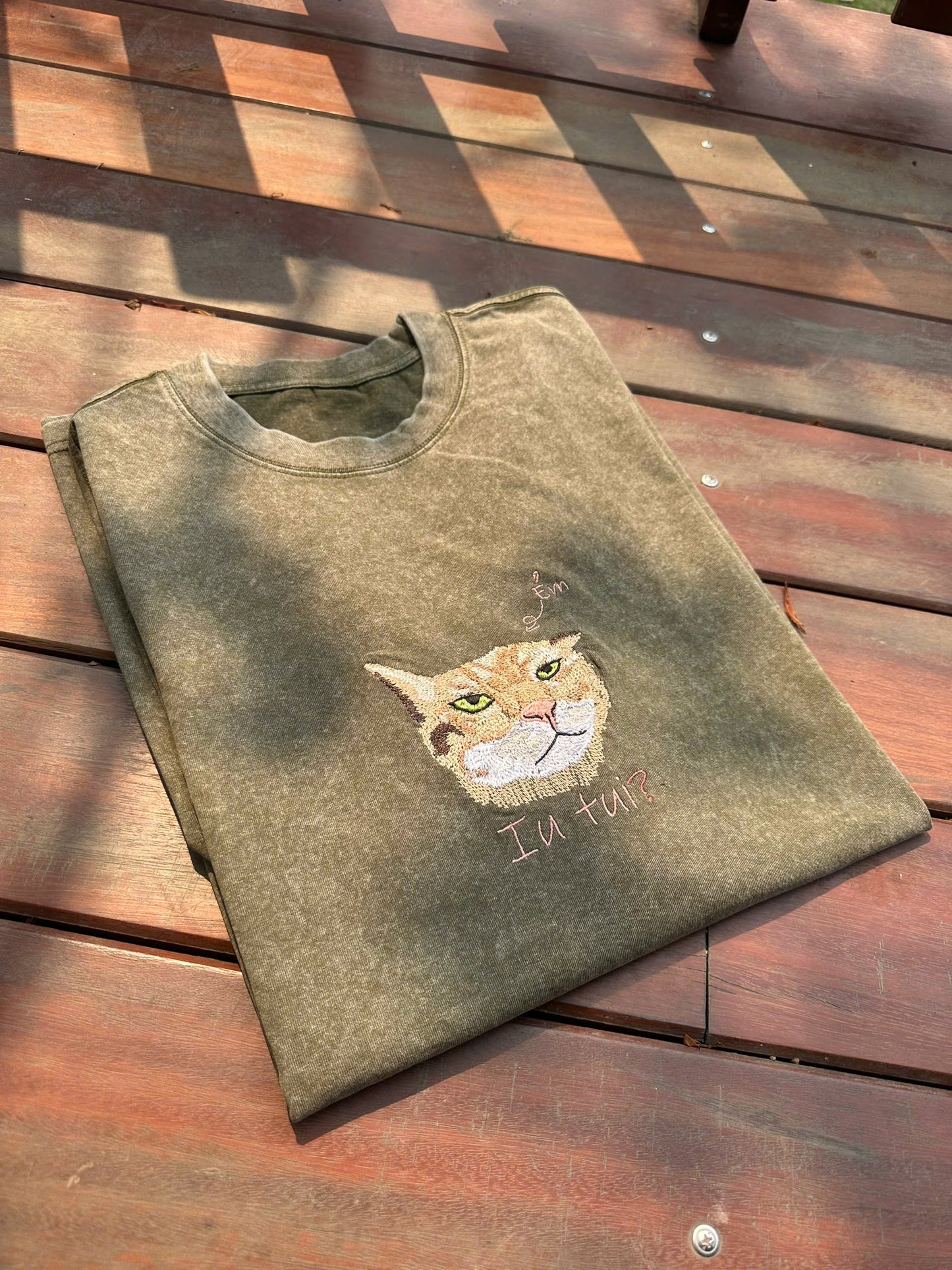 01 Thú cưng thêu theo yêu cầu " Ẻm iu tui" áo phông 250gms giặt loang