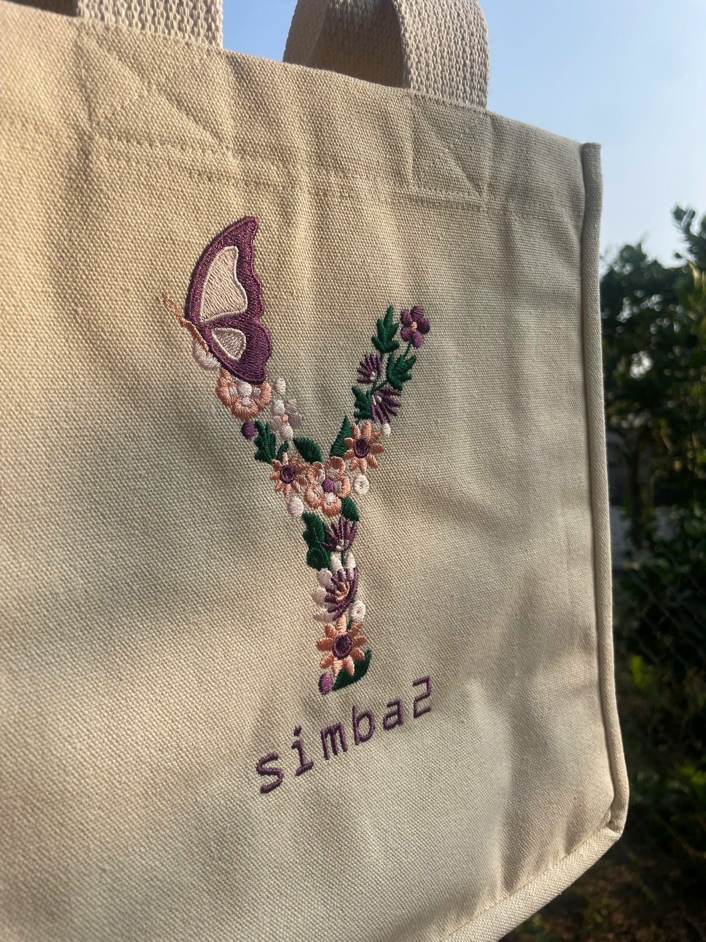 Tote thêu tên riêng phối hoa kích cỡ theo yêu cầu 1 chữ cái