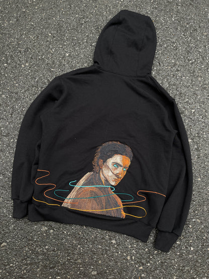Thiết kế và thêu hình theo yêu cầu áo hoodie chất liệu nỉ, kiểu thêu nhân vật vẽ tay chi tiết sắc nét