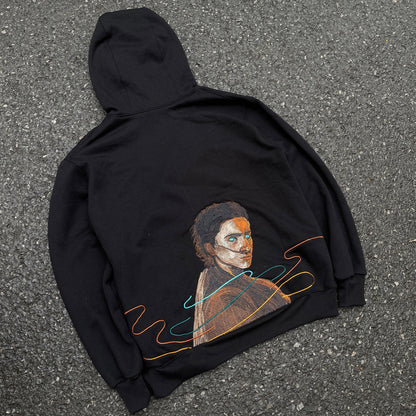 Thiết kế và thêu hình theo yêu cầu áo hoodie chất liệu nỉ, kiểu thêu nhân vật vẽ tay chi tiết sắc nét