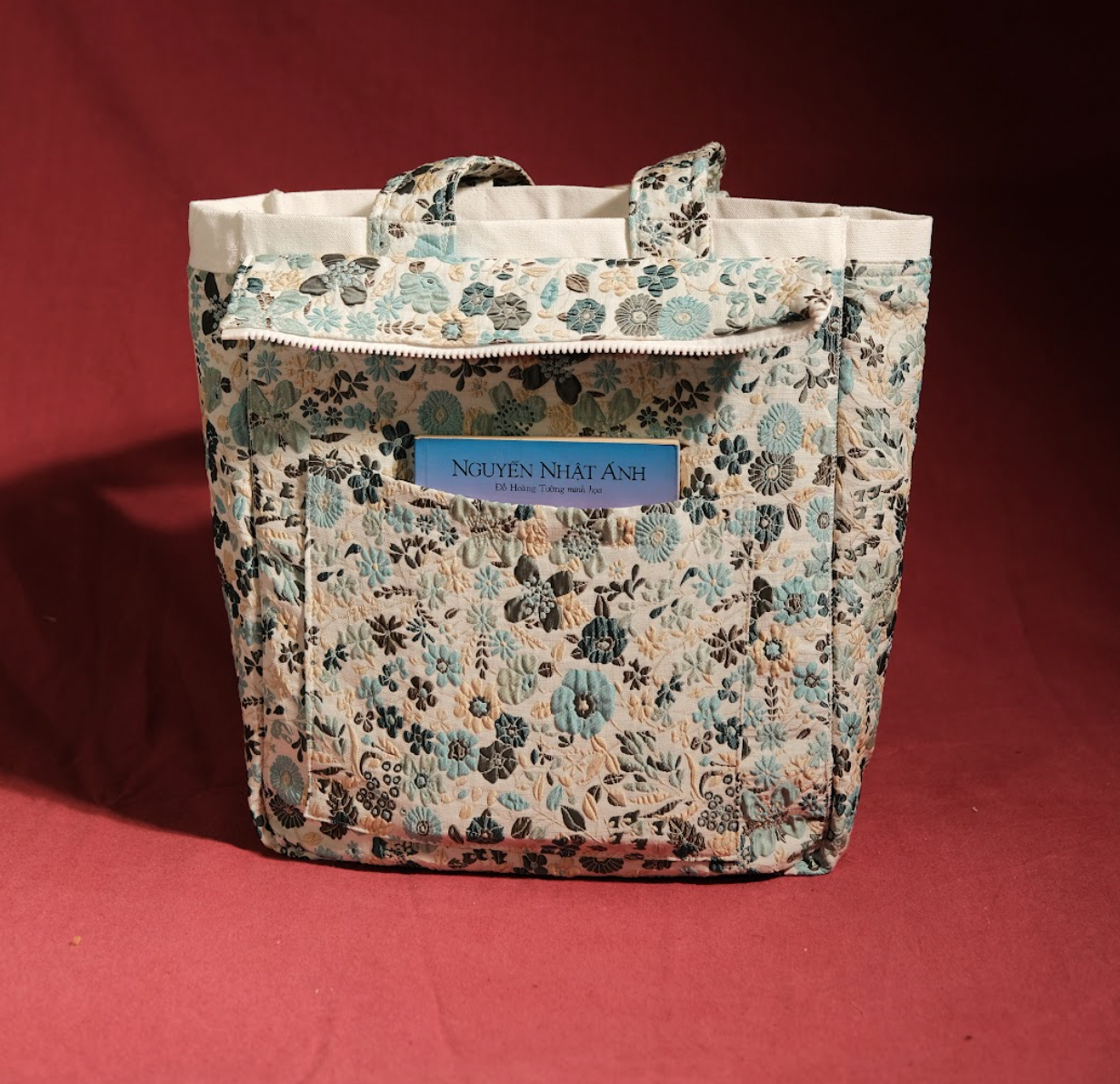 Túi tote thêu chữ Mama tặng mẹ kích thước 35x38cm đựng được laptop 16 inch