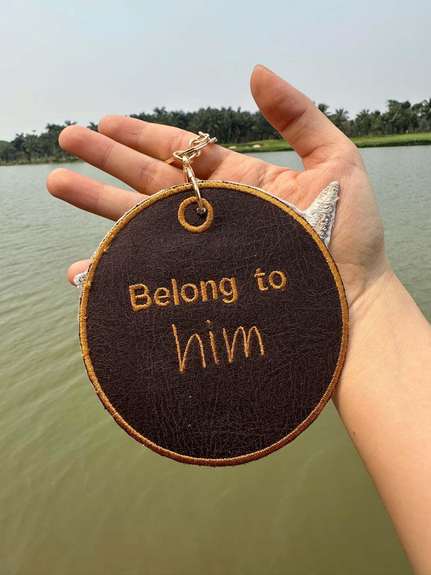 Móc khóa da thêu thú cưng theo hình yêu cầu ( 10*10cm)