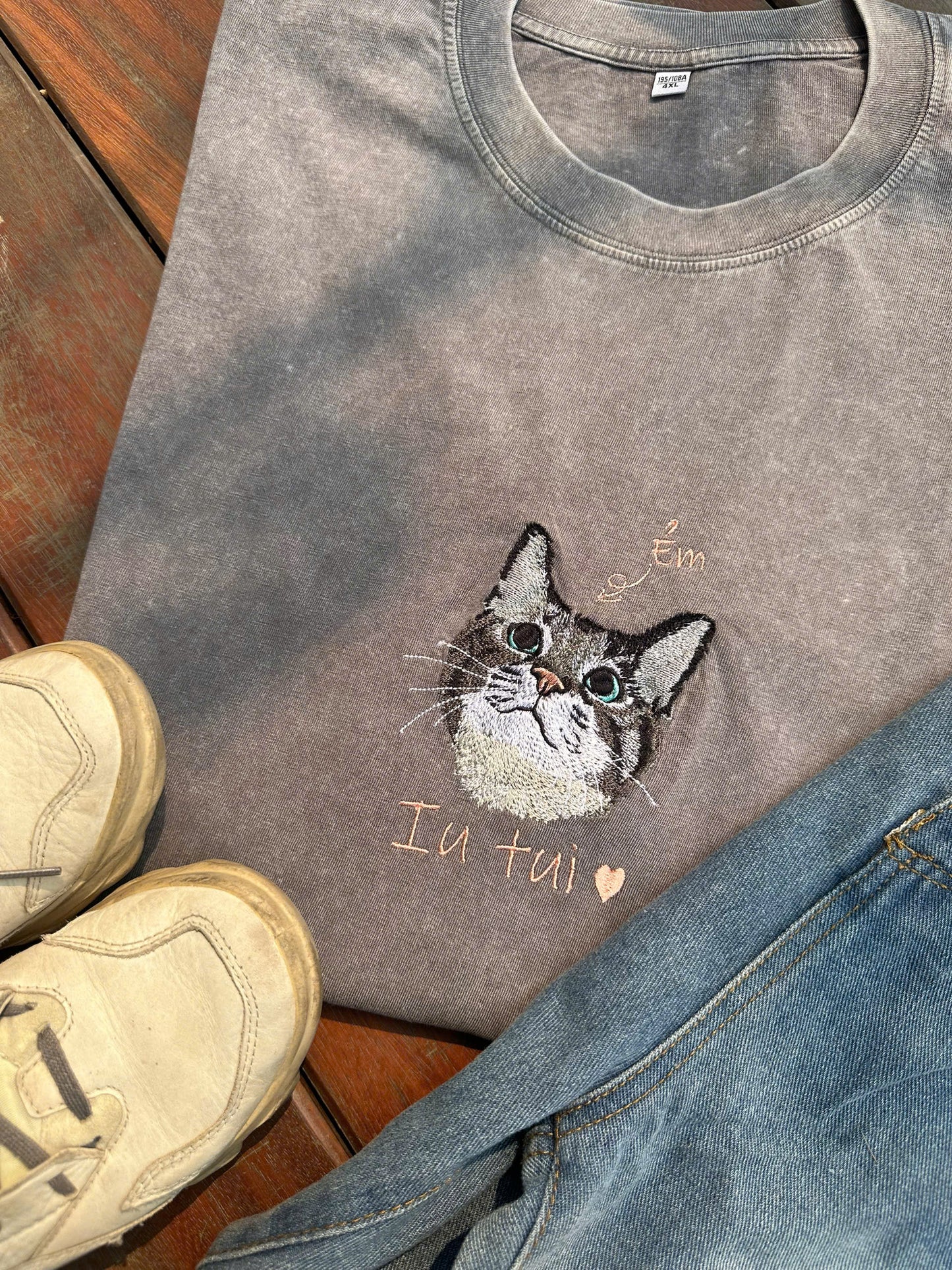 01 Thú cưng thêu theo yêu cầu " Ẻm iu tui" áo phông 250gms giặt loang