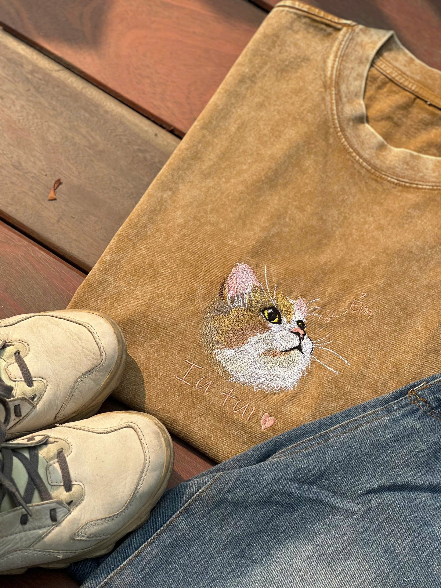 01 Thú cưng thêu theo yêu cầu " Ẻm iu tui" áo phông 250gms giặt loang