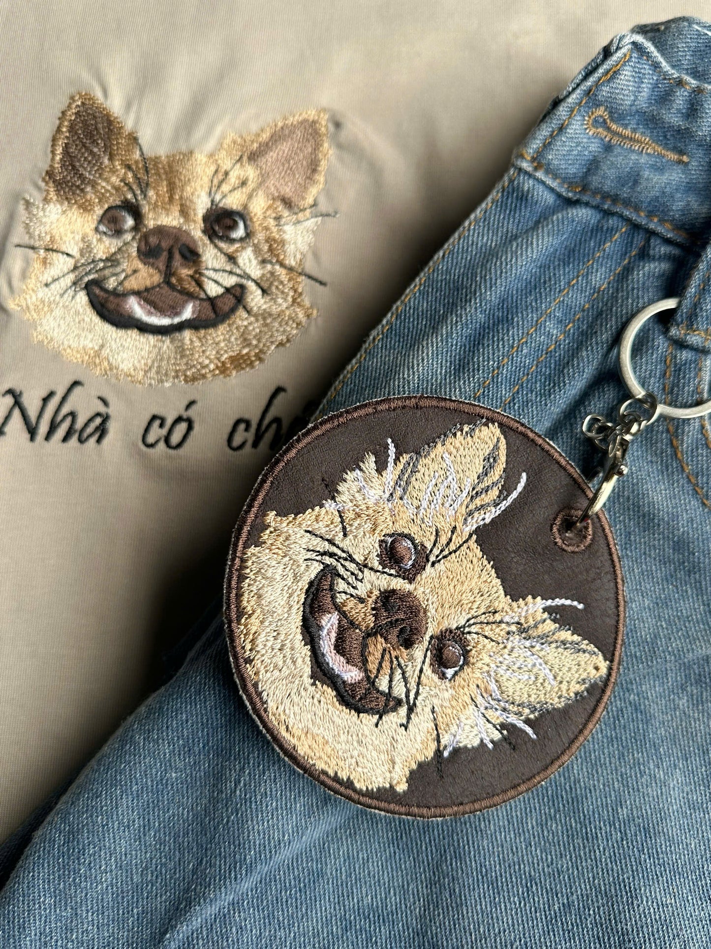 Set 2 món thiết kế thú cưng theo yêu cầu: Áo phông + móc khóa