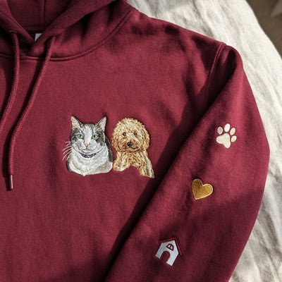 Áo hoodie thêu chân dung chó mèo từ ảnh kèm tên thú cưng, quà tặng cho chủ thú cưng có nhiều thú cưng, phong cách thêu tả thực từng sợi lông, được chọn kiểu áo