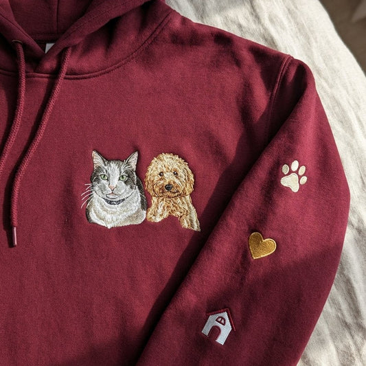 Áo hoodie thêu chân dung chó mèo từ ảnh kèm tên thú cưng, quà tặng cho chủ thú cưng có nhiều thú cưng, phong cách thêu tả thực từng sợi lông, được chọn kiểu áo